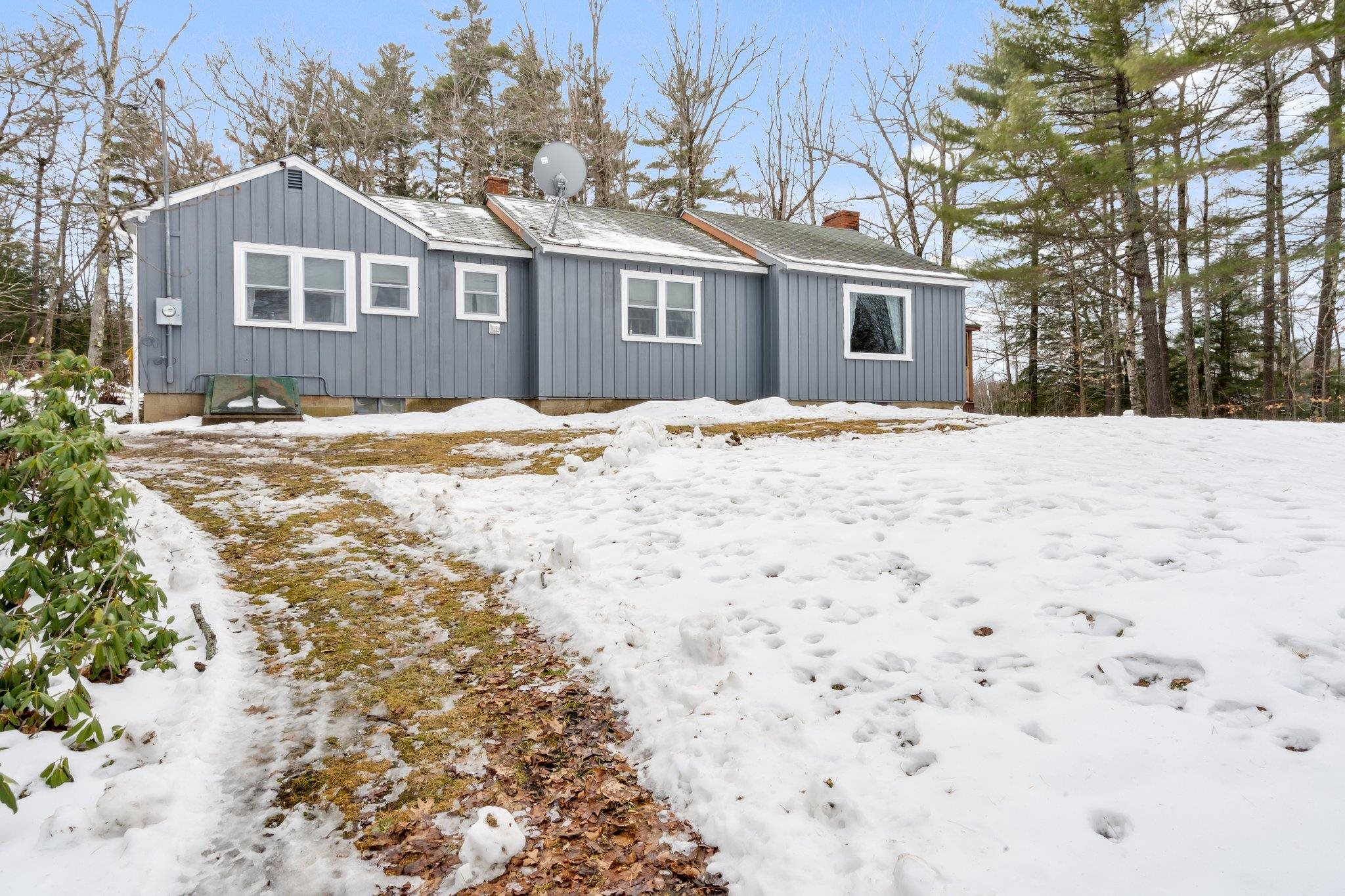 52 Cass Mill Road Hill, NH 03243 - Photo 6 of 39