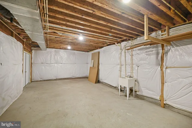 $475,000 | 121 Waterside Lane, Cross Junction, VA 22625