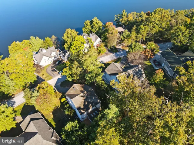 $475,000 | 121 Waterside Lane, Cross Junction, VA 22625