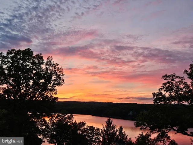 $475,000 | 121 Waterside Lane, Cross Junction, VA 22625