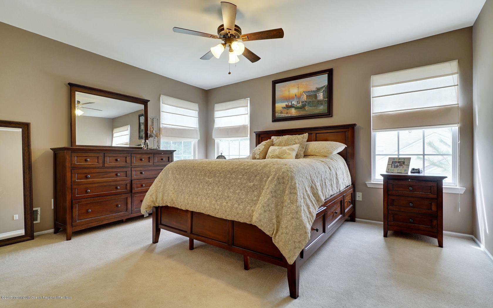 10 Andrew Street Howell, NJ 07731 - Photo 23 of 38 1ca19d20-d9a7-4509-8a1b-add534934821