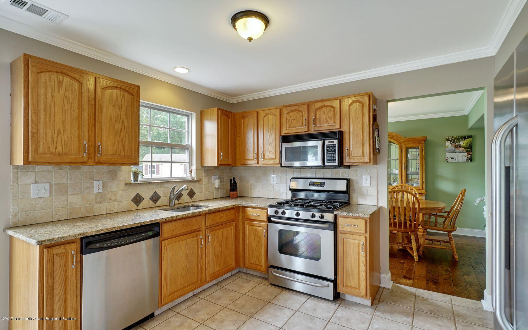 10 Andrew Street Howell, NJ 07731 - Photo 25 of 38 9452480c-09ea-42d1-a11c-cc383fbb6c01