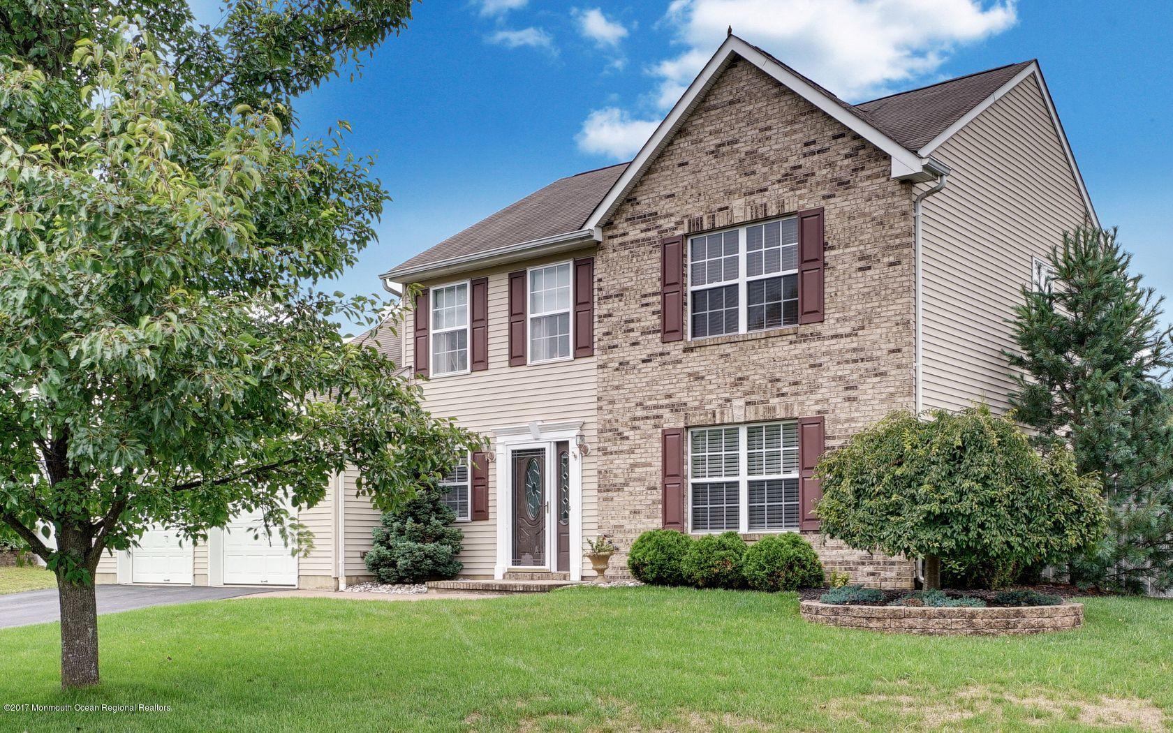 10 Andrew Street Howell, NJ 07731 - Photo 3 of 38 6c339cc8-5571-4a62-bd90-5c99f6d71e3f