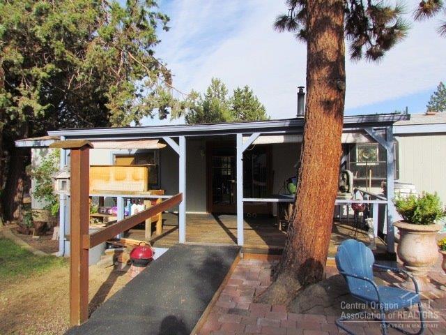 19955 Southwest Pinewood Road Bend, OR 97702 - Photo 3 of 14 Additional Photo