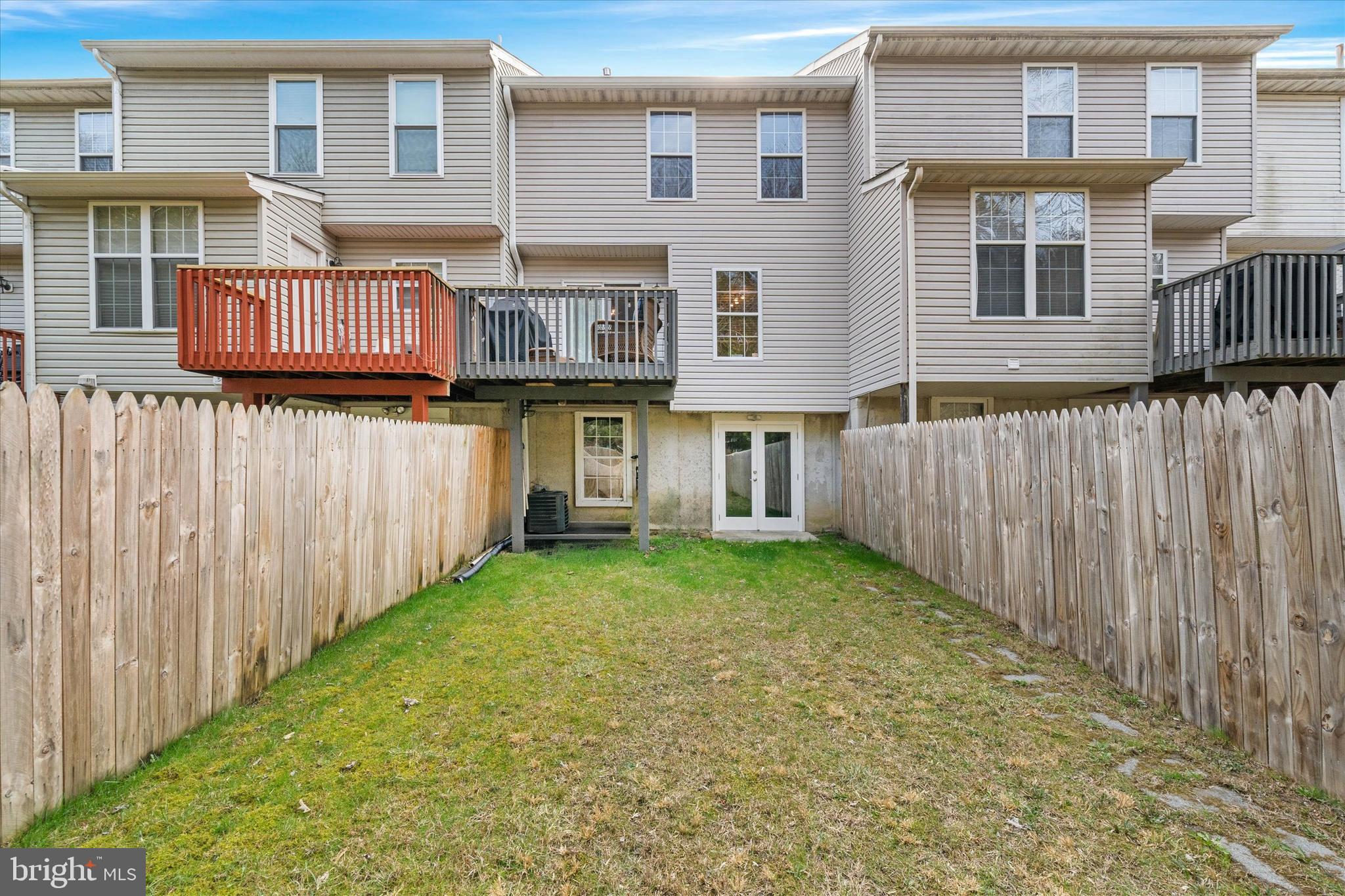 337 Norman Drive Newark, DE 19702 - Photo 29 of 33 a view of a house with wooden fence