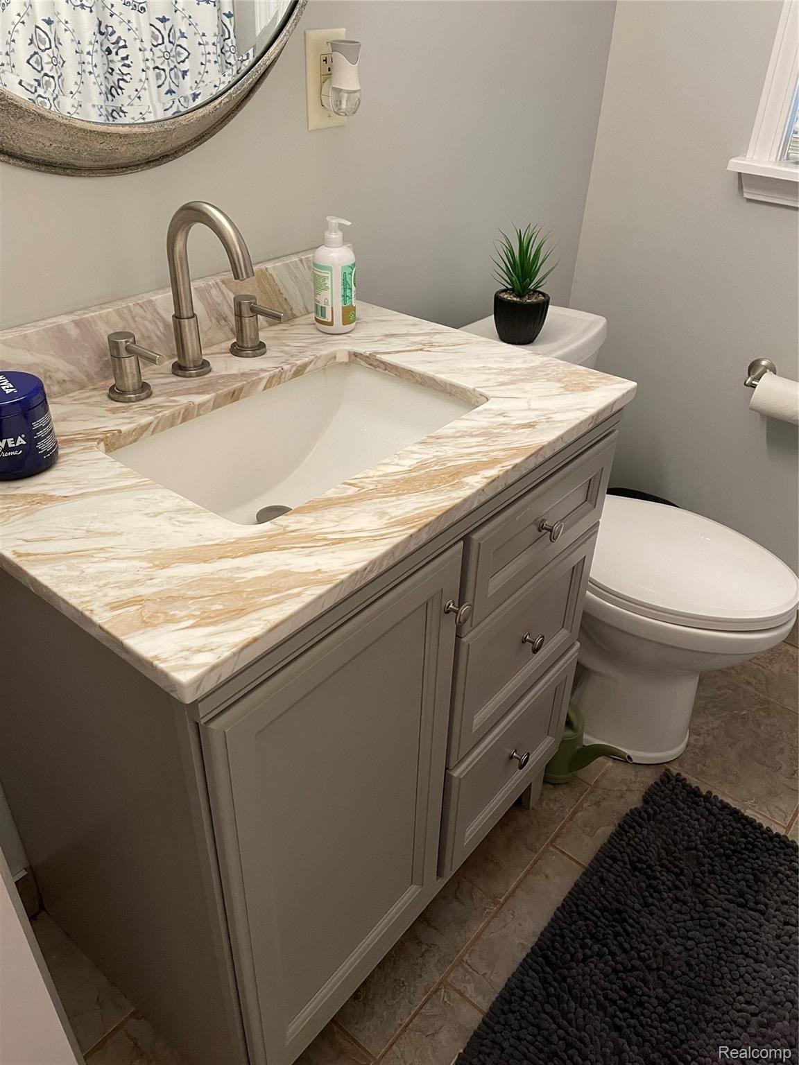 11275 Chicago Road Warren, MI 48093 - Photo 17 of 44 6195AAE1-EB61-4047-AD6C-990105901548.jpeg