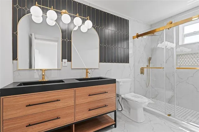 a view of livingroom with hardwood floor and a ceiling fan