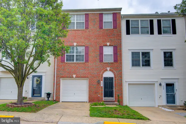 $2,899 | 424 Ginkgo Terrace Northeast, Leesburg, VA 20176