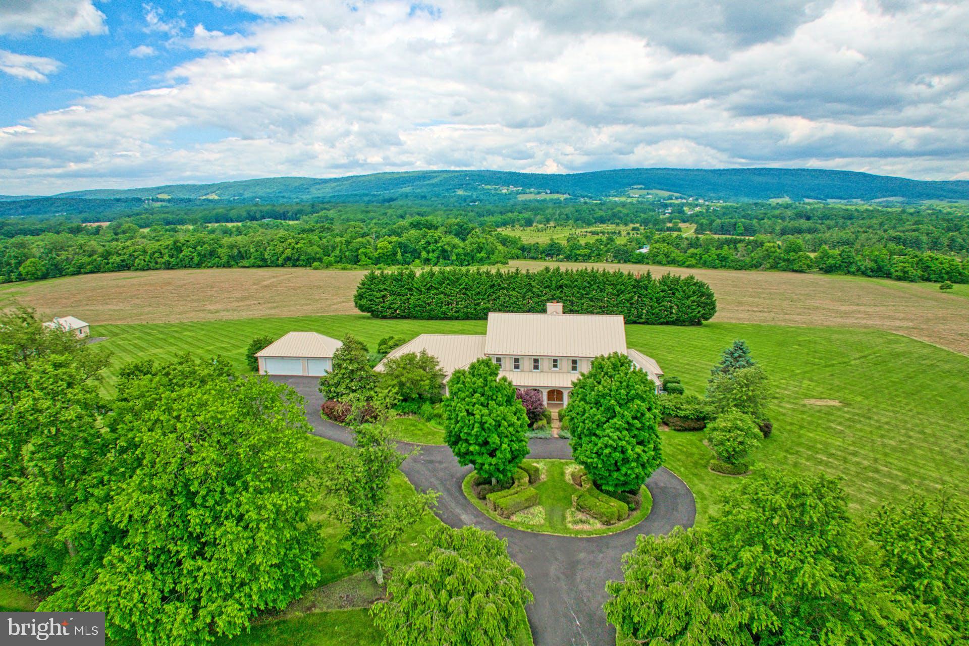 16571 Hillsboro Road Purcellville, VA 20132 - Photo 5 of 56