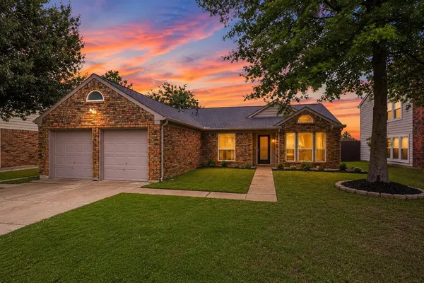 $435,000 | 5328 Colonial Drive, Flower Mound, TX 75028