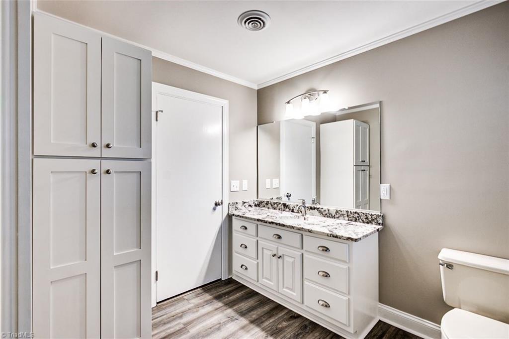 335 Mack Road Asheboro, NC 27205 - Photo 26 of 39 Second Bathroom
