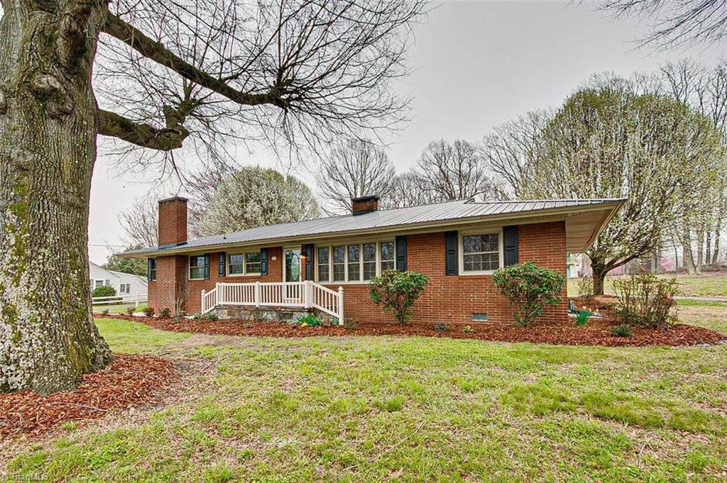 335 Mack Road Asheboro, NC 27205 - Photo 4 of 39 Gallery Image 4