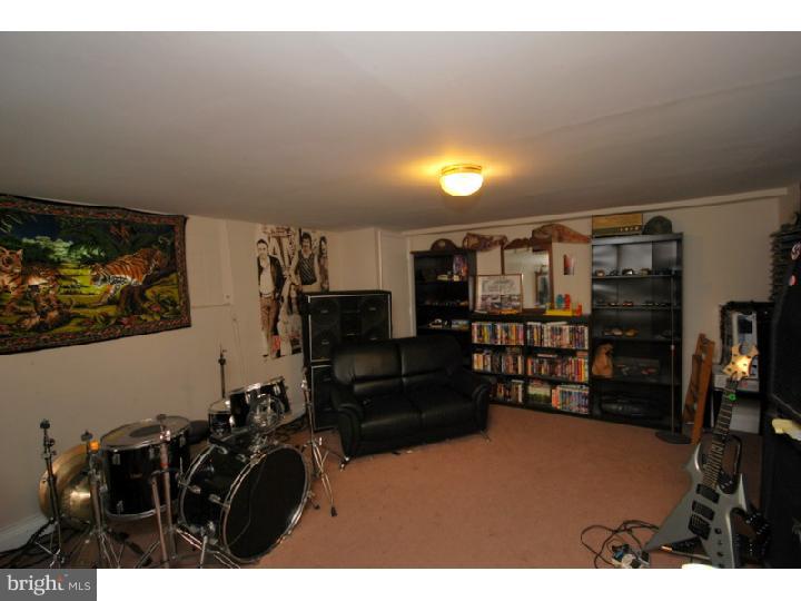 4508 Aberdale Road Philadelphia, PA 19136 - Photo 9 of 13 Gallery Image 9