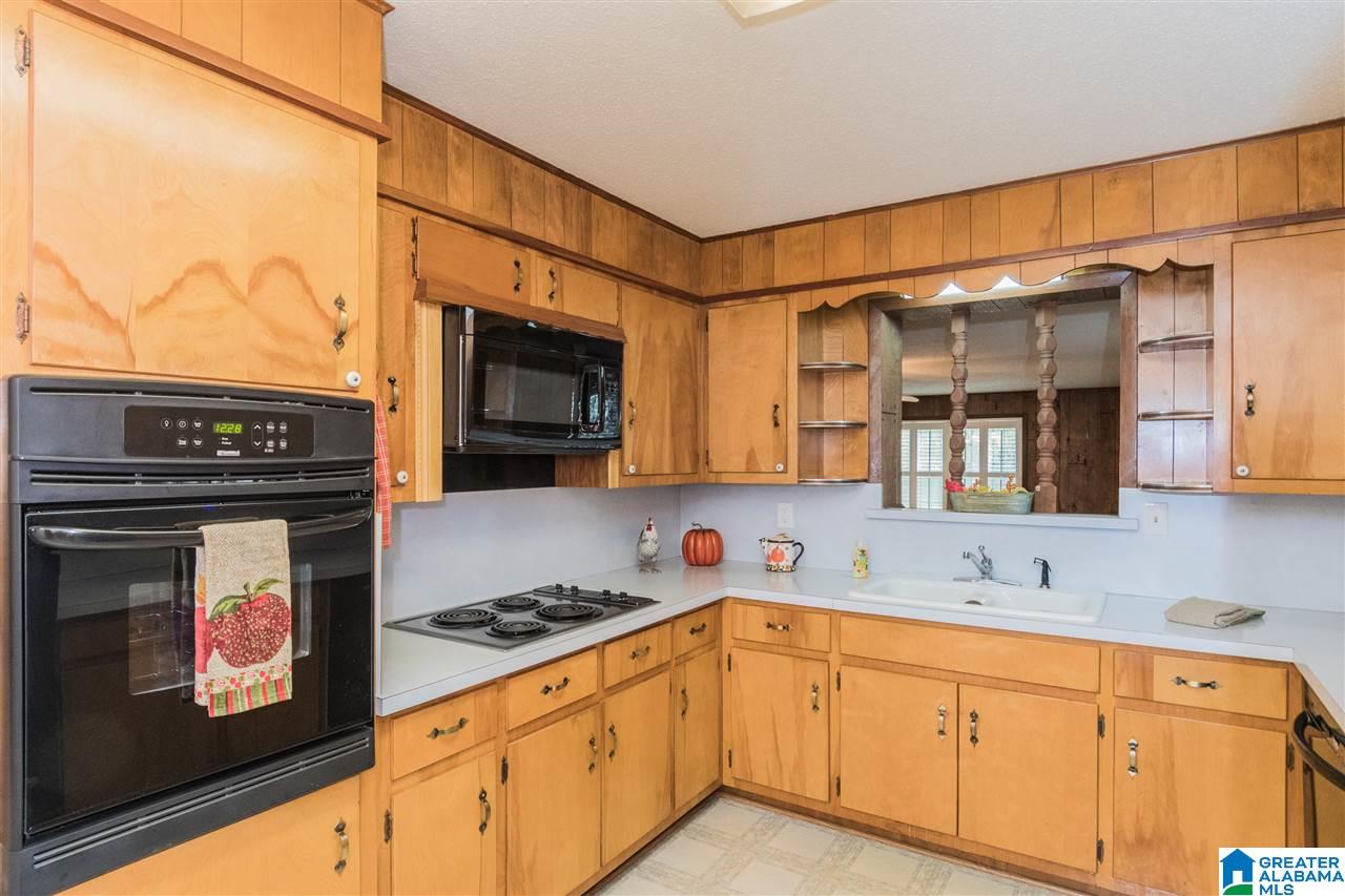340 10th Street Pleasant Grove, AL 35127 - Photo 7 of 38