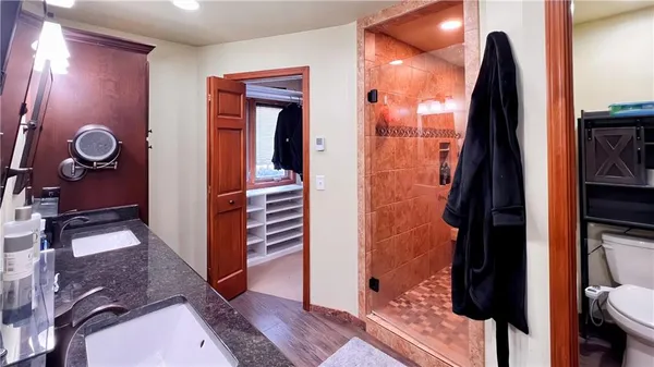 $564,950 | 39 MacKenzie Drive, St. Joseph, MO 64503