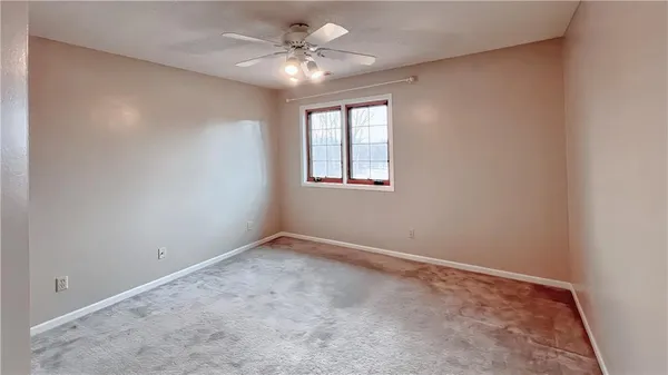 $564,950 | 39 MacKenzie Drive, St. Joseph, MO 64503