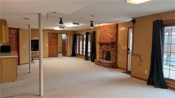 $564,950 | 39 MacKenzie Drive, St. Joseph, MO 64503