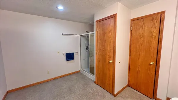 $564,950 | 39 MacKenzie Drive, St. Joseph, MO 64503