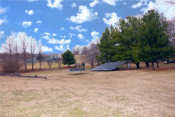 $564,950 | 39 MacKenzie Drive, St. Joseph, MO 64503