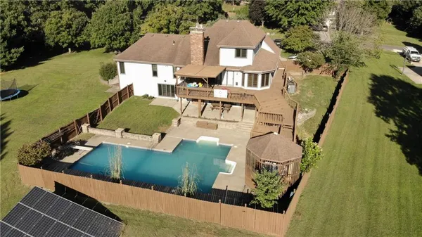 $564,950 | 39 MacKenzie Drive, St. Joseph, MO 64503