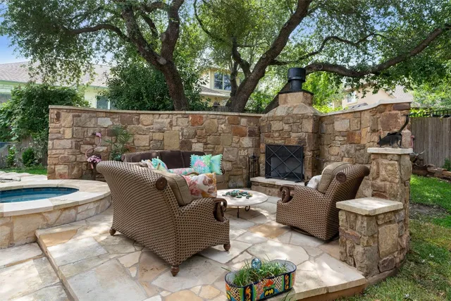 $999,000 | 8212 Denali Parkway, Austin, TX 78726
