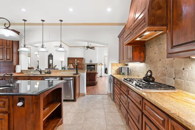 $999,000 | 8212 Denali Parkway, Austin, TX 78726