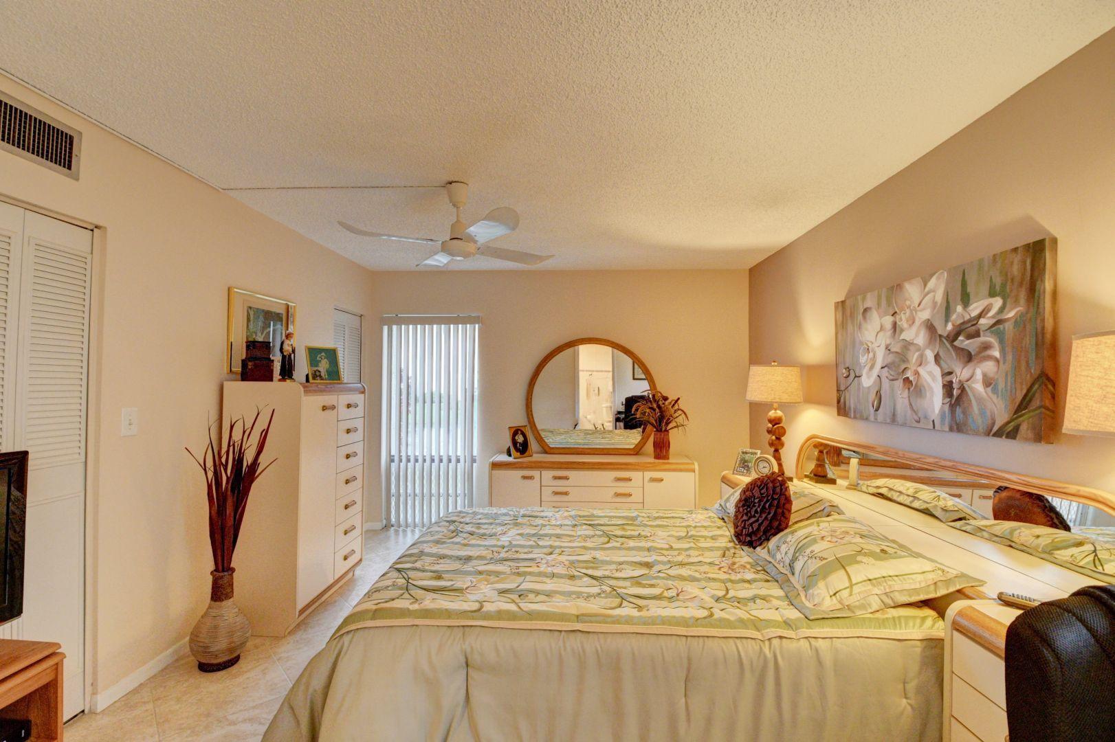 6621 Spring Bottom Way, Unit 142 Boca Raton, FL 33433 - Photo 14 of 26 Master Bedroom