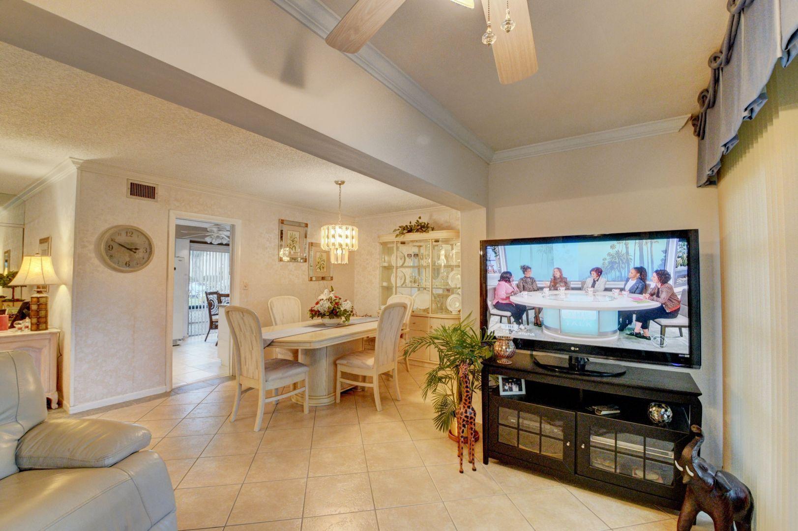 6621 Spring Bottom Way, Unit 142 Boca Raton, FL 33433 - Photo 21 of 26 Florida Room