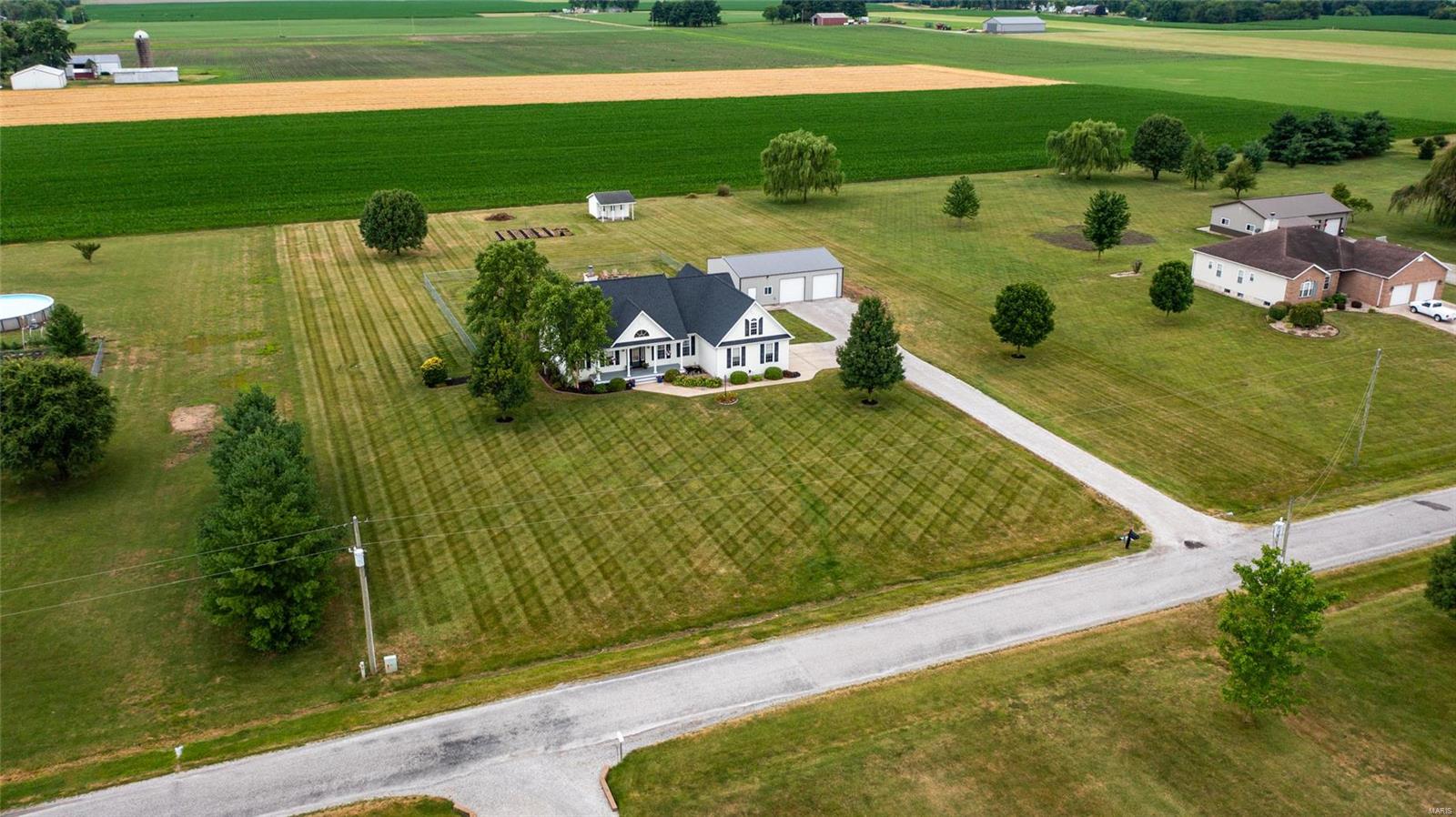 148 Brook Road Worden, IL 62097 - Photo 5 of 45
