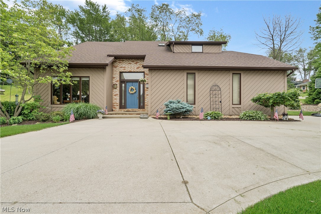 1808 Spring Valley Avenue Northwest Canton, OH 44708 - Photo 1 of 29 Welcome to 1808 Spring Valley!