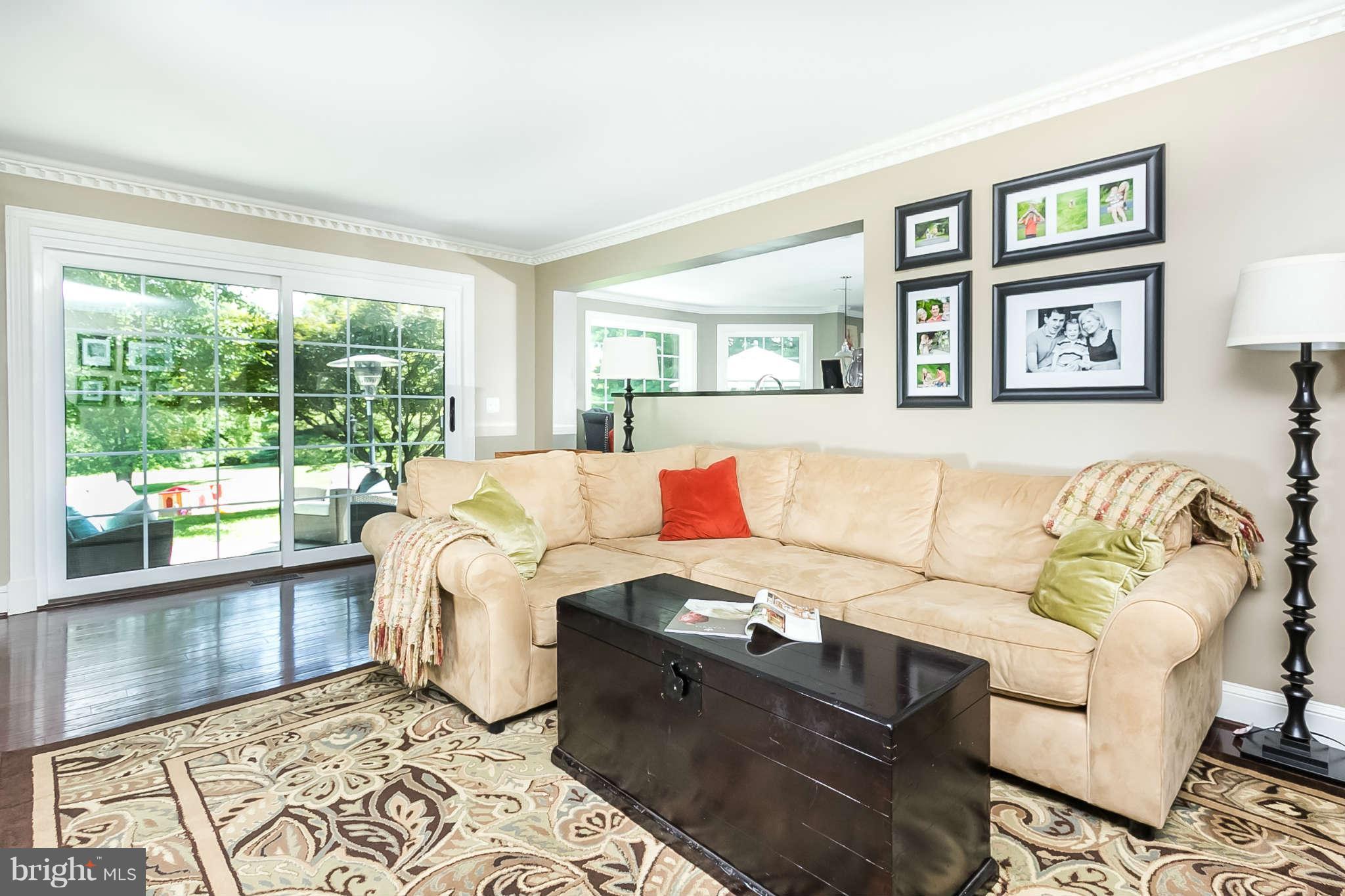13205 Falls Road Cockeysville, MD 21030 - Photo 6 of 29 Family Room