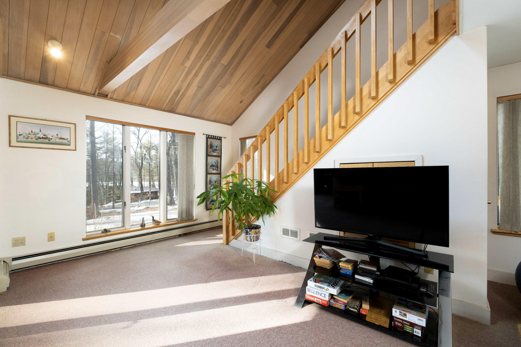 26 Crescent Shore Road Raymond, ME 04071 - Photo 8 of 31 3-20210123_BR2798-edit