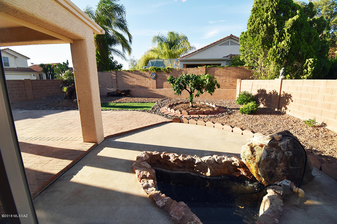 12144 North Seasons Loop Tucson, AZ 85755 - Photo 32 of 37