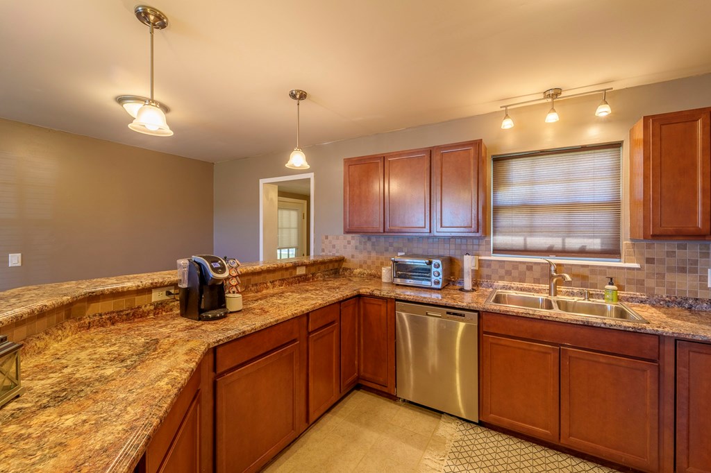 2726 Enon Road Webb, AL 36376 - Photo 6 of 43