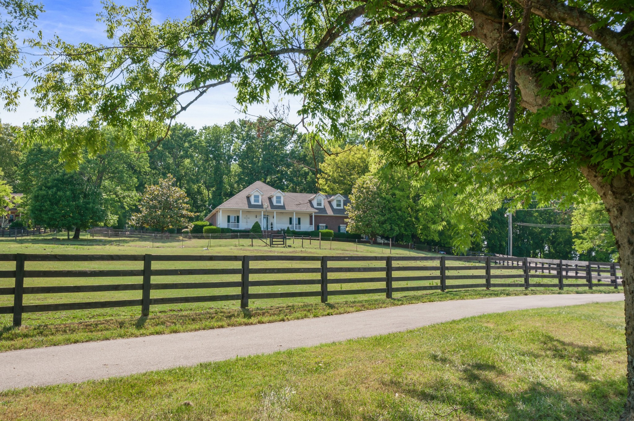 1741 Dean Road Thompson's Station, TN 37179 - Photo 52 of 54 a view of a park with large trees