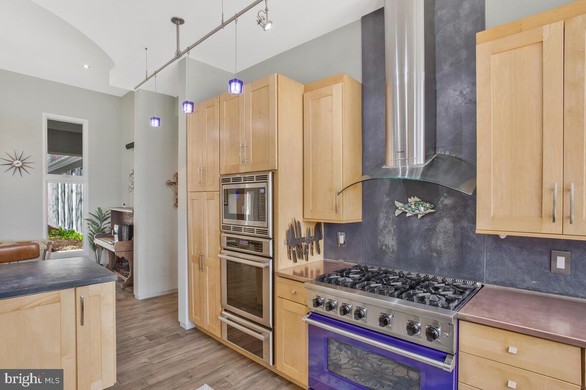 4149 Shoreham Beach Road Edgewater, MD 21037 - Photo 20 of 73