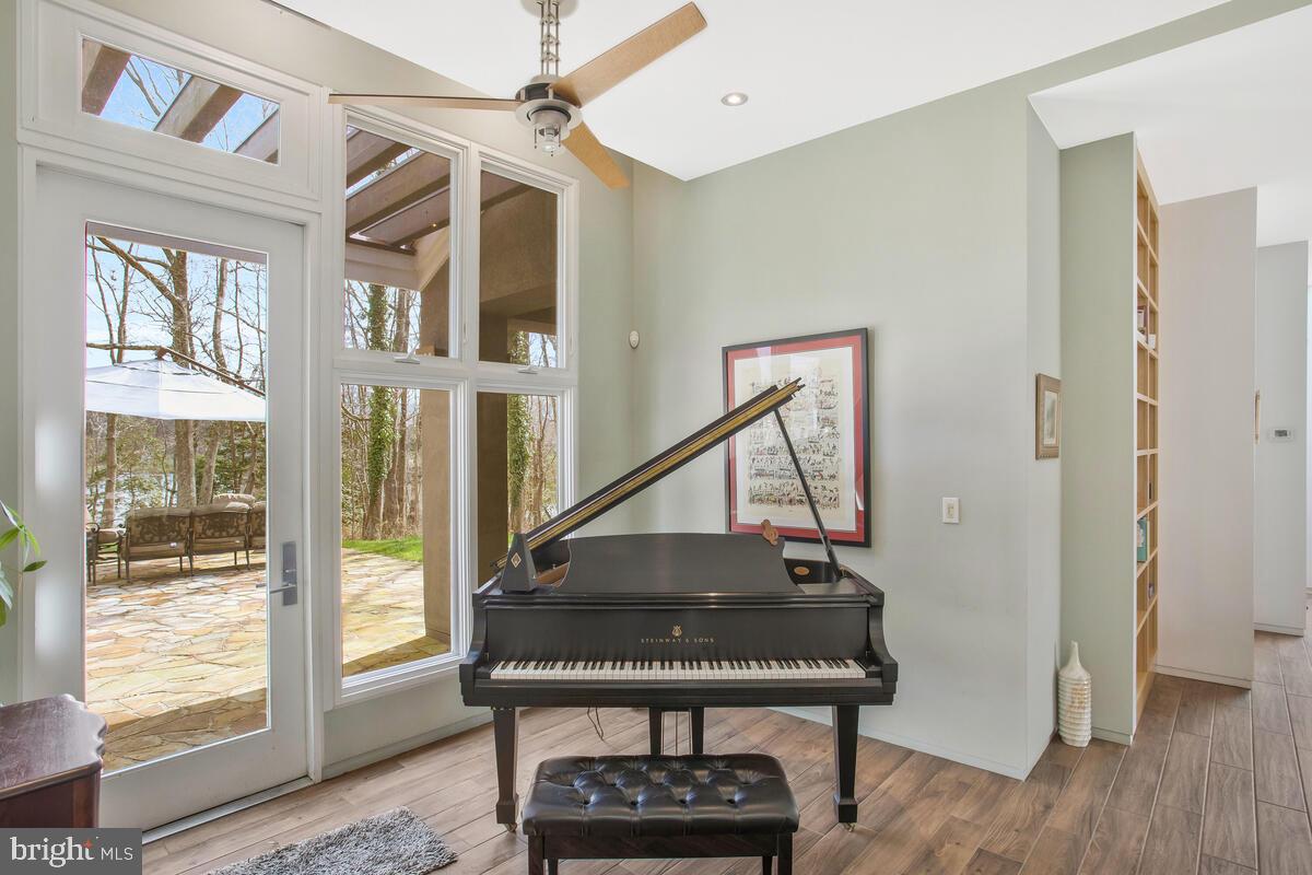 4149 Shoreham Beach Road Edgewater, MD 21037 - Photo 26 of 73