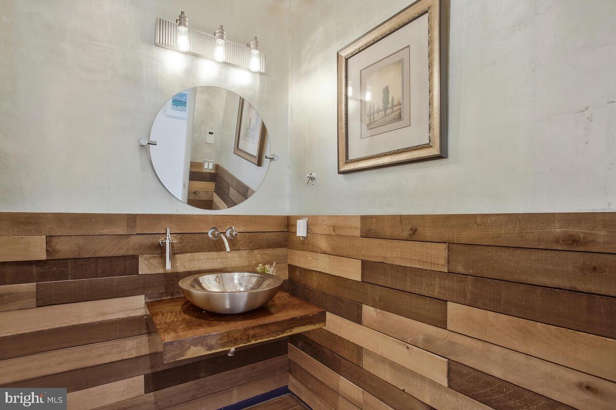 4149 Shoreham Beach Road Edgewater, MD 21037 - Photo 34 of 73