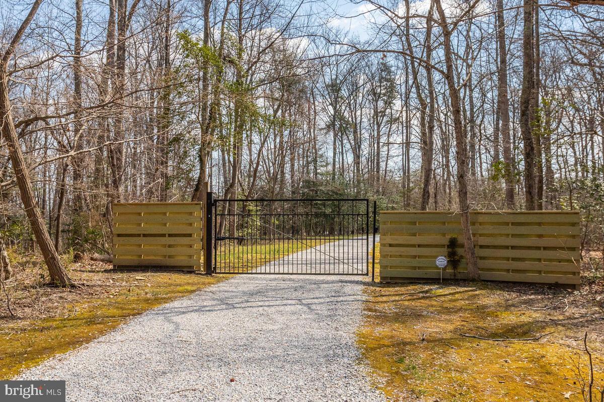 4149 Shoreham Beach Road Edgewater, MD 21037 - Photo 8 of 73