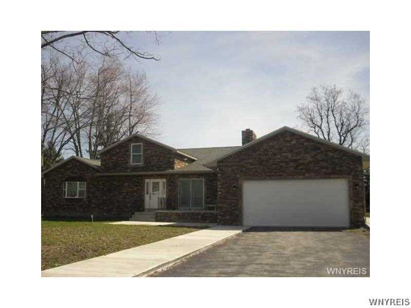 811 Ayer Road Amherst, NY 14221 - Photo 1 of 1 Exterior Front.
