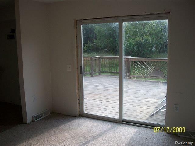 1295 Bowers Road Lapeer, MI 48446 - Photo 4 of 8 17 door