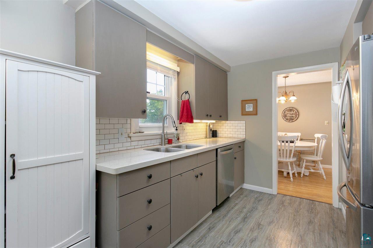 1910 Hartley Road Duluth, MN 55803 - Photo 5 of 46 Gallery Image 5