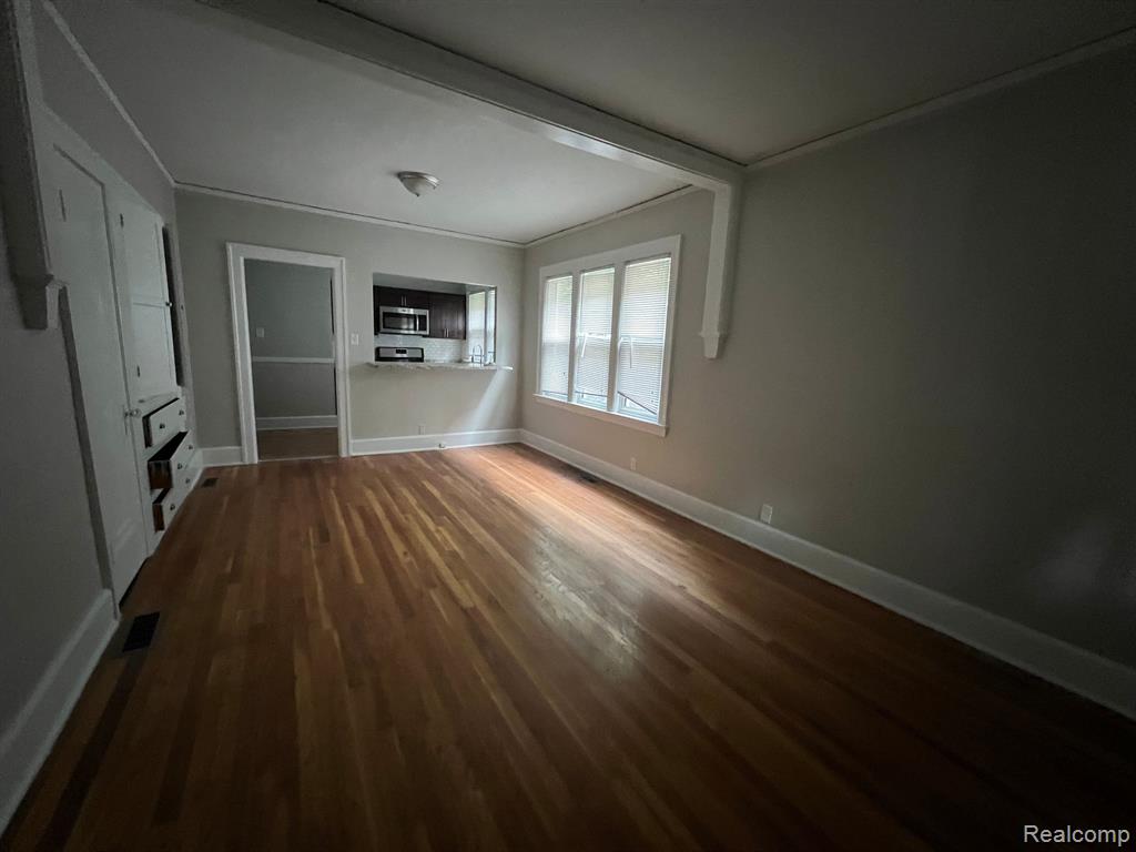 864 Nottingham Road, Unit 1S Grosse Pointe, MI 48230 - Photo 2 of 20