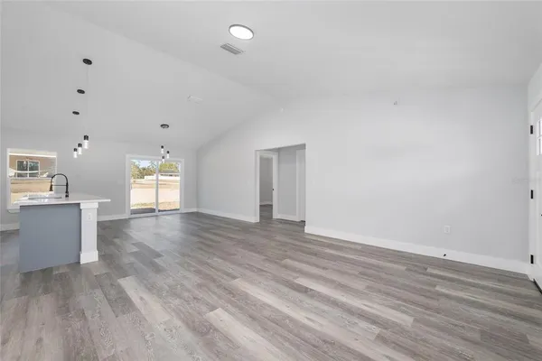 $264,900 | 3101 Northwest Buena Vista Road, Dunnellon, FL 34431