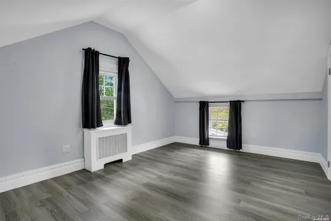 $769,000 | 14 Maple Street, Glenwood Landing, NY 11547