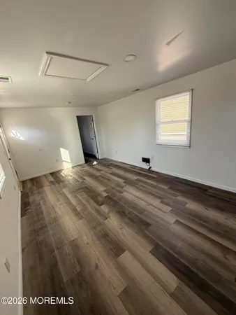 a view of empty room with window