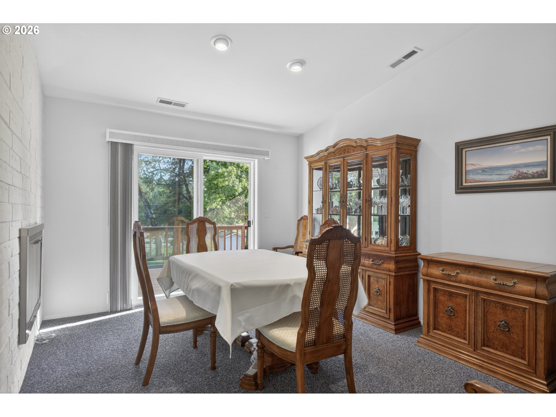 200 Rivershore Drive Roseburg, OR 97470 - Photo 10 of 40