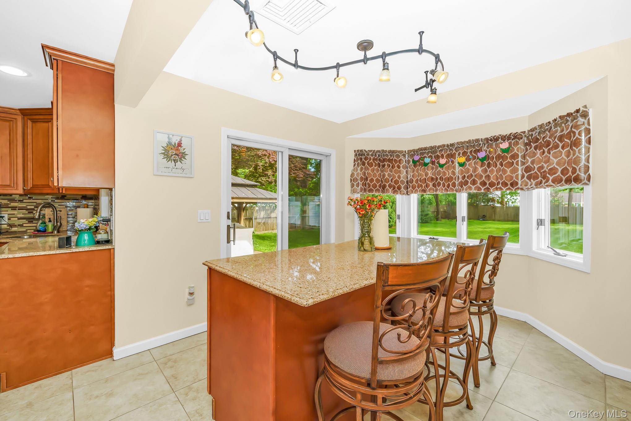 20 Amherst Street Islip, NY 11751 - Photo 12 of 29