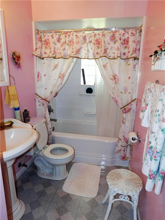 1036 Hulton Road Penn Hills, PA 15147 - Photo 12 of 20 Gallery Image 12