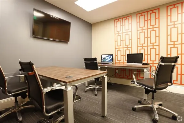 $5,500 | 210 Baronne Street, Unit 1802, New Orleans, LA 70112